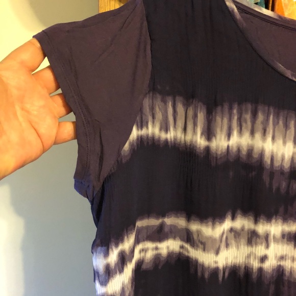 Simply Vera Wang 1X shirt. - Picture 3 of 4